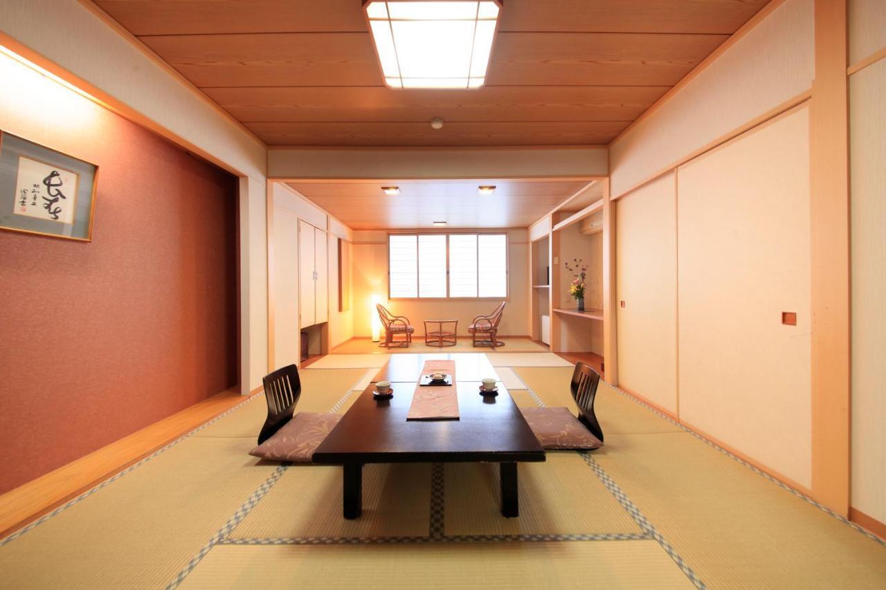 Hotel Tsubakino Yamanouchi  Esterno foto